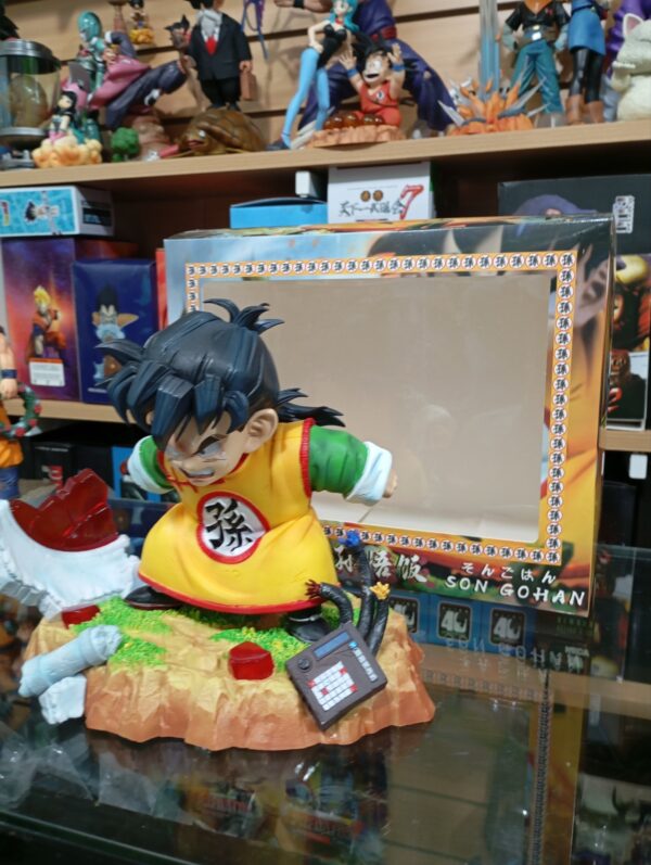 Gohan Chico
Dragón Ball Z 205
Tamaño:19cm