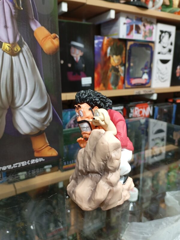 Majin Boo Y Ms. Satan y perro
Dragón Ball Z 265
Tamaño:29cm