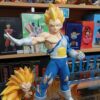 Vegeta con Cabezas intercambiables
Dragón Ball Super 250
Tamaño:30cm