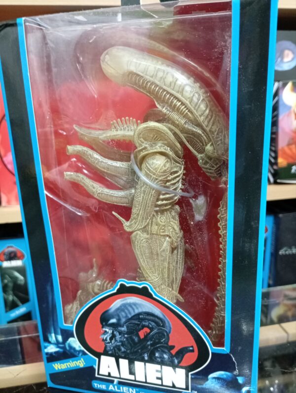 The Alien Prototype Suit 
Alien ORIGINAL NECA