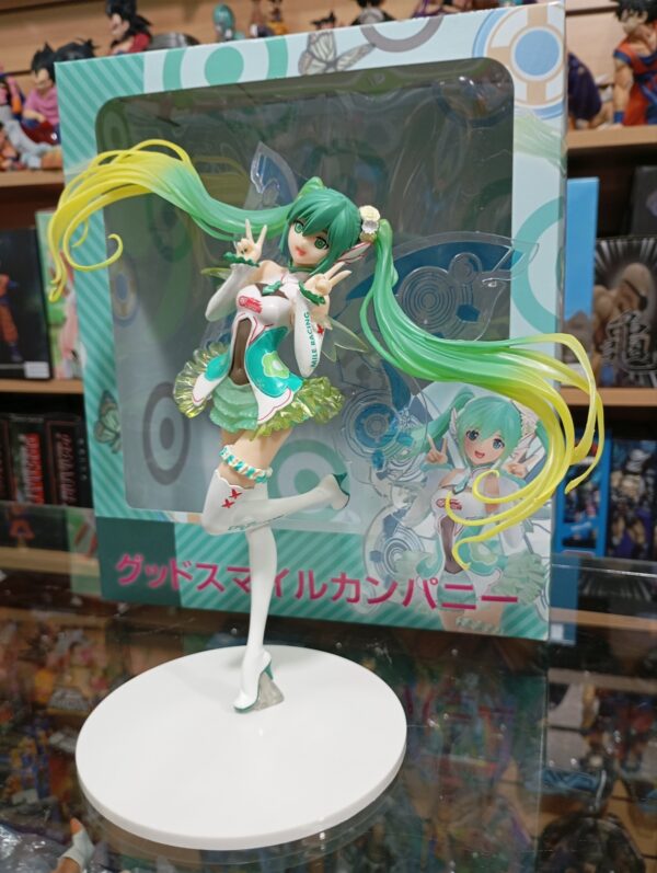 Hatsune Miku Idol Mariposa
Vocaloid 240
Tamaño:24cm