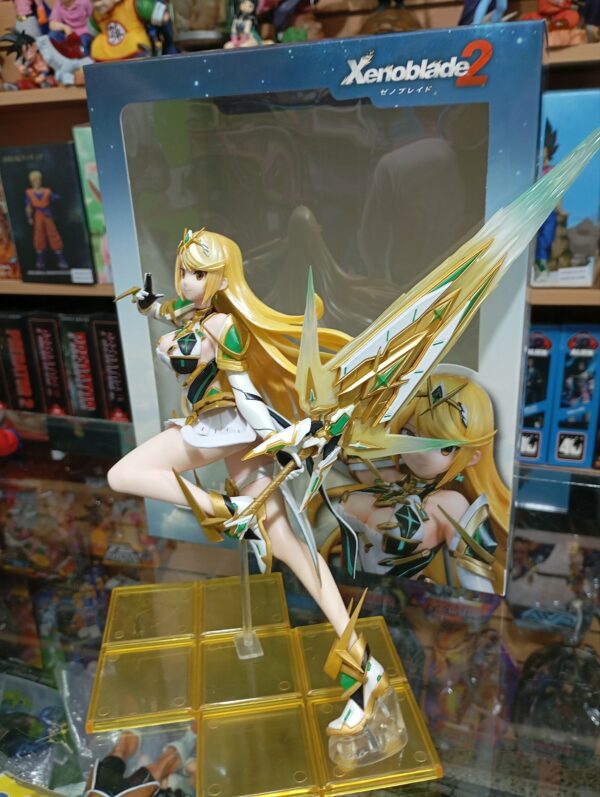 Hikari
Xenoblade 2 365/12
Tamaño:23cm