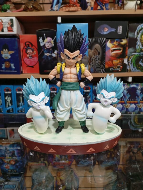 Gotenks
Dragón Ball Z 🐉 200
Tamaño:21cm