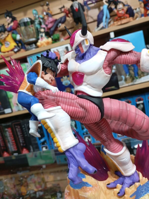 Freezer VS Gohan 
Dragón Ball Z 🐉 240
Tamaño:26cm