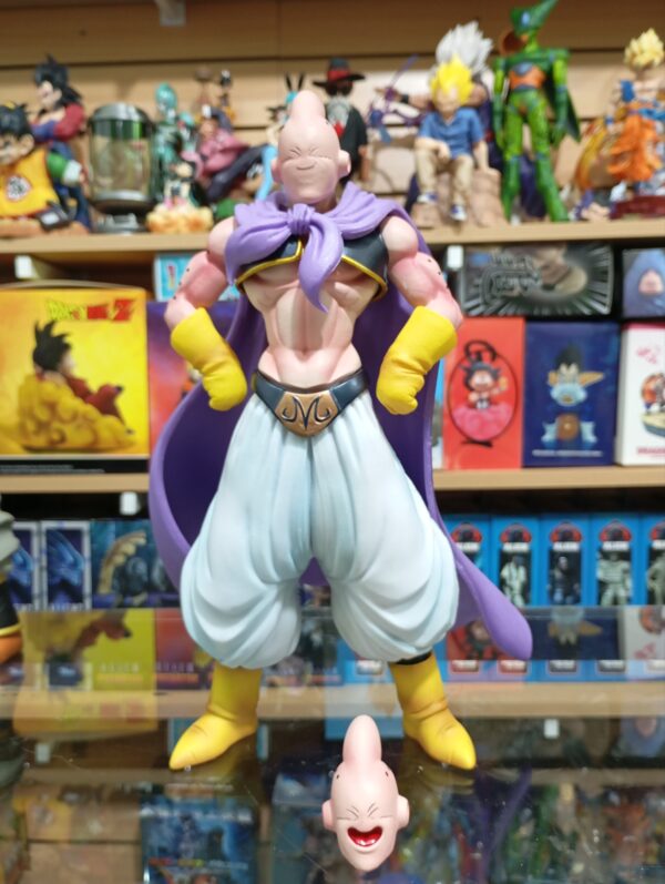 Majin Boo Flaco
Dragón Ball Z 160
Tamaño:26cm