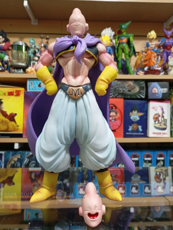 Majin Boo Flaco
Dragón Ball Z 160
Tamaño:26cm