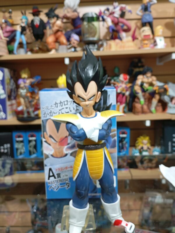 Vegeta oreja intercambiables con medidor de poder 60
Dragón Ball Z
Tamaño:26cm