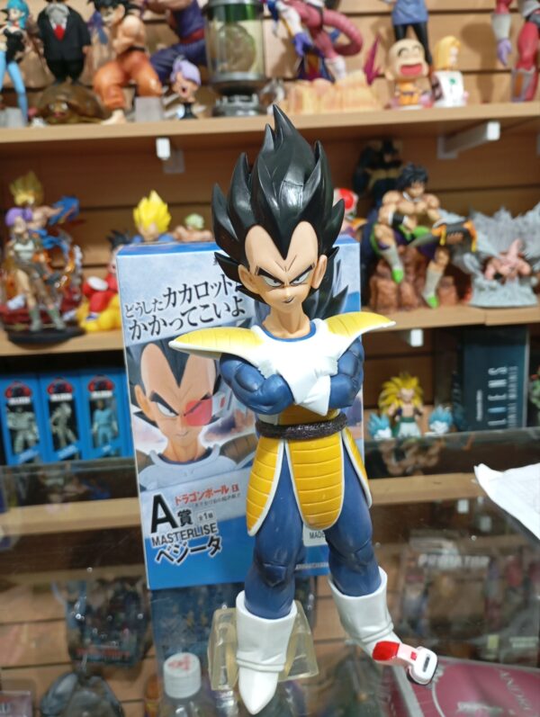 Vegeta oreja intercambiables con medidor de poder 60
Dragón Ball Z
Tamaño:26cm
