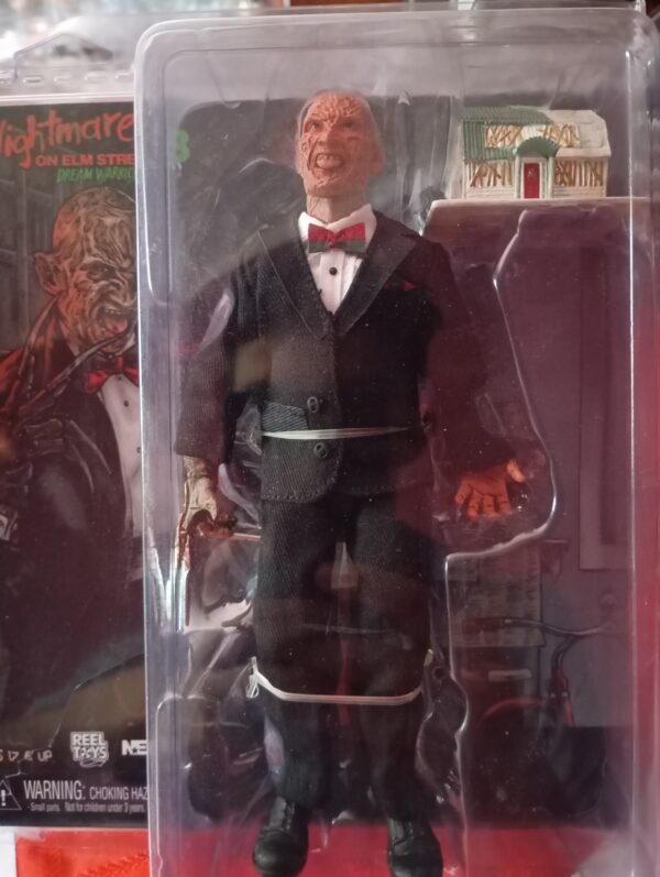 Freddy Krueger Con traje 
A Nightmare On Elm Street 3 Dream Warriors