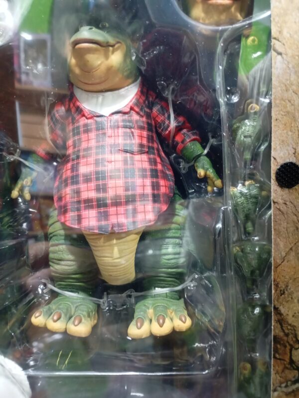 Earl Sinclair 41
Dinosaurs