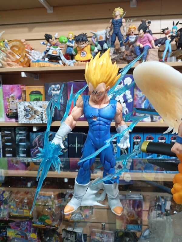 Vegeta Super Manji 90
Dragón Ball Z
Tamaño:27cm