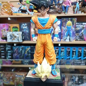 Goku Super Saiyan 224 12.5
Dragón Ball Z
Tsmaño:34cm