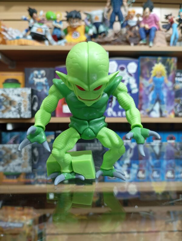 Saibaman 32
Dragón Ball Z
Tamaño:12cm