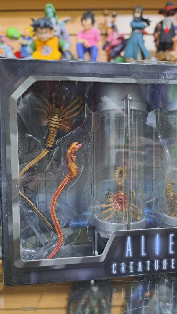 Aliens 
Aliens 30 CREATURE PACK 120