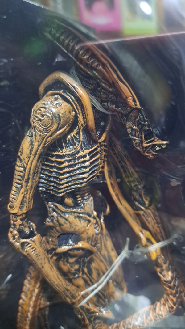 alien 3 dog alien 
aliens ultimate edition 310
