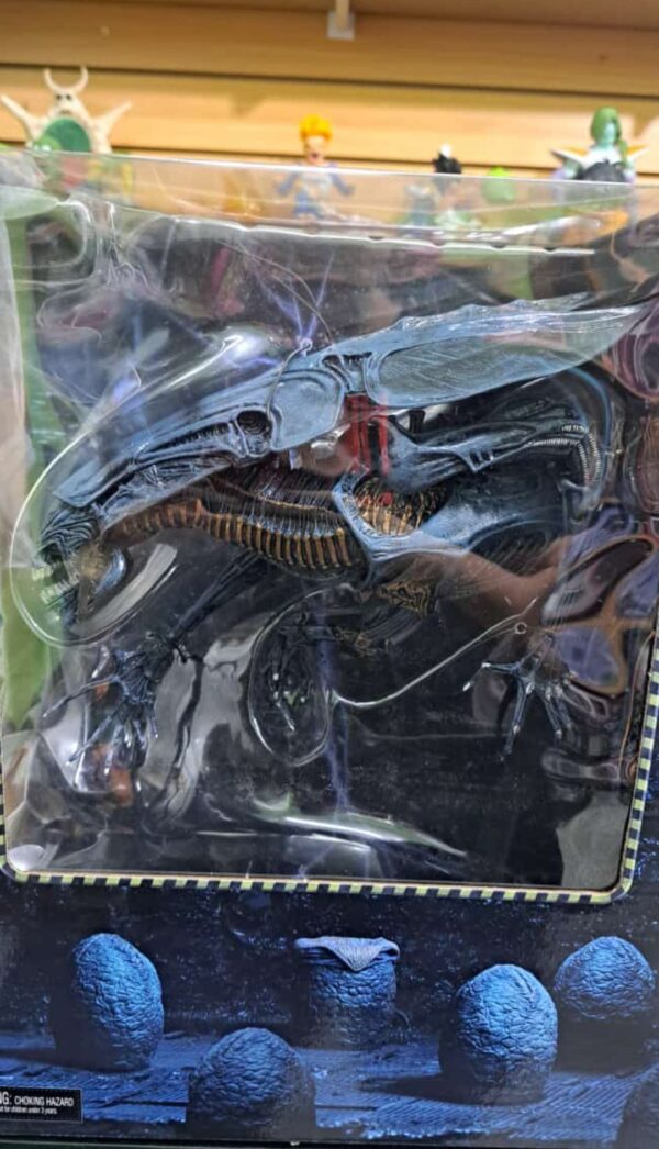 Reina Alien neca original
Alien VS Depredator
Tamaño 38.1cm de altura