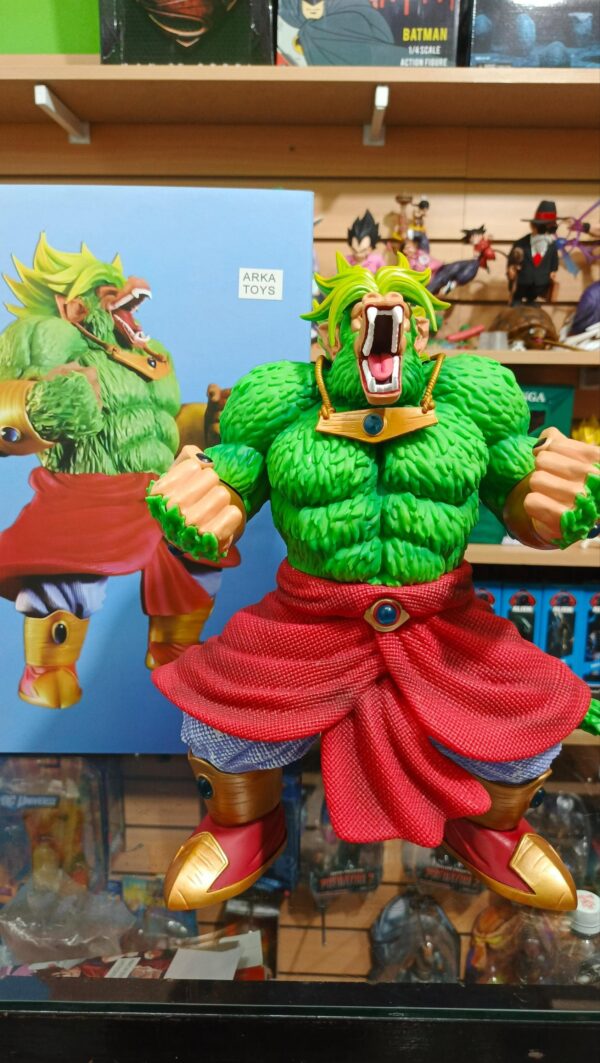 Ozaru Broly 
Dragón Ball 380
Tamaño:37 cm