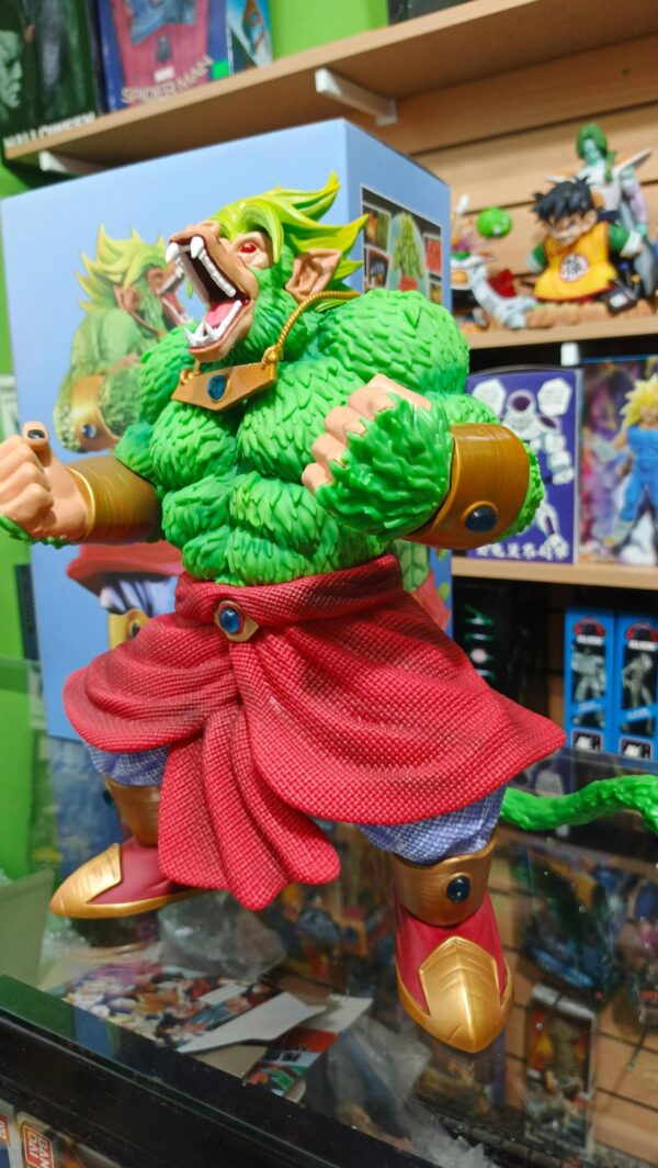 Ozaru Broly 
Dragón Ball 380
Tamaño:37 cm