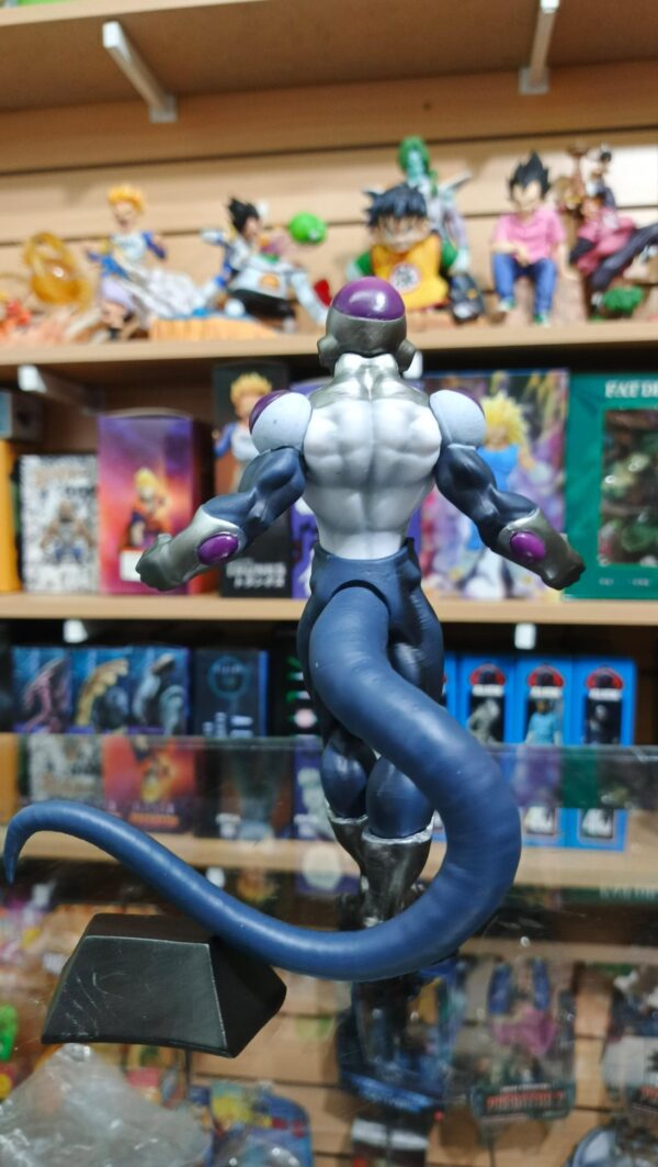 Fhisher Alien 75
Dragón Ball Super
Tamaño:18cm