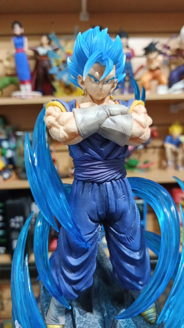Vegito Blue290
Dragón Ball Super
Tamaño:30cm