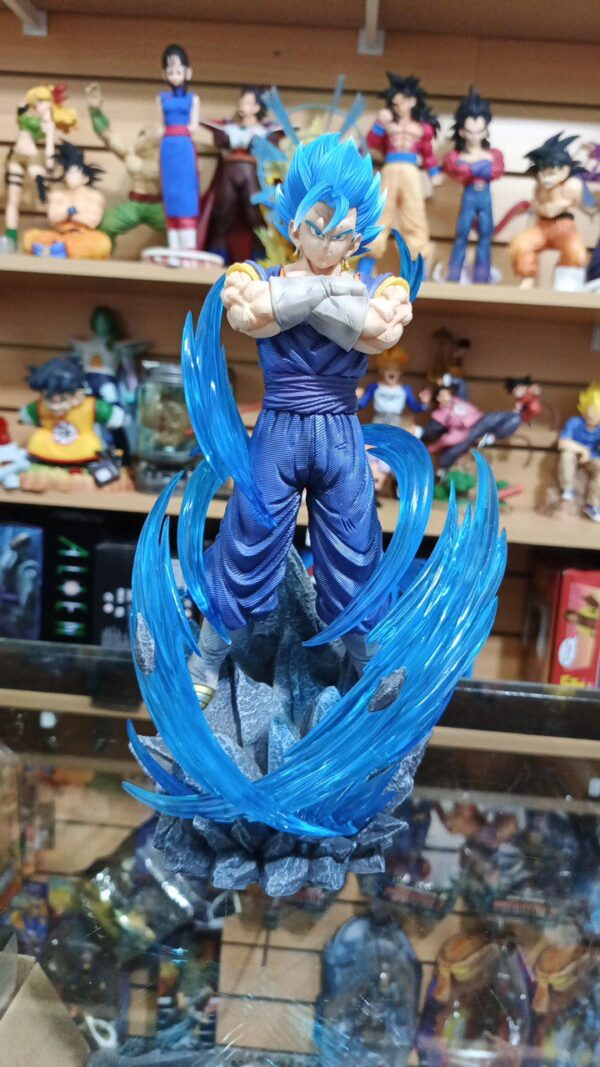 Vegito Blue290
Dragón Ball Super
Tamaño:30cm