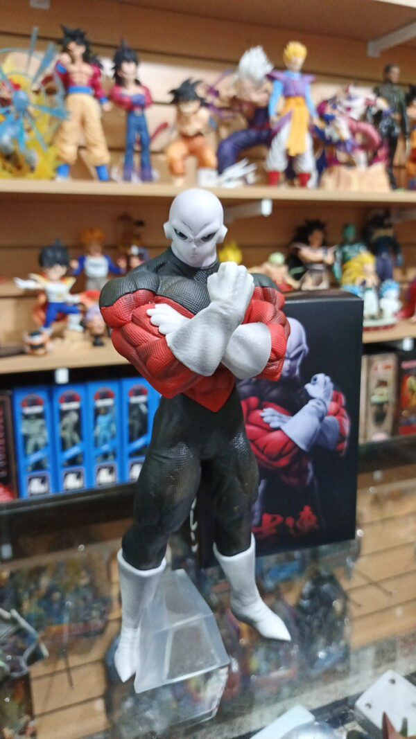 Jiren Manos intercambiables 
Dragón Ball Super 130
Tamaño:25cm