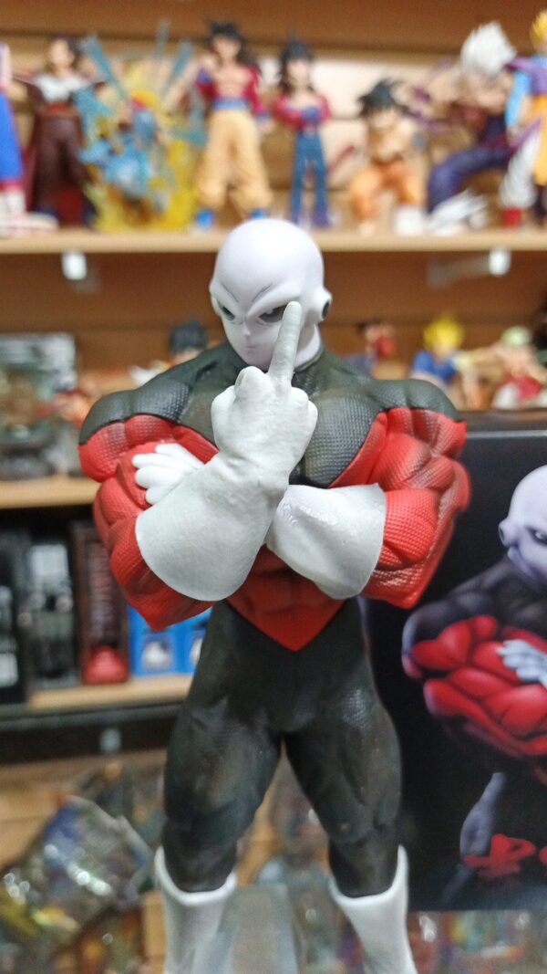 Jiren Manos intercambiables 
Dragón Ball Super 130
Tamaño:25cm