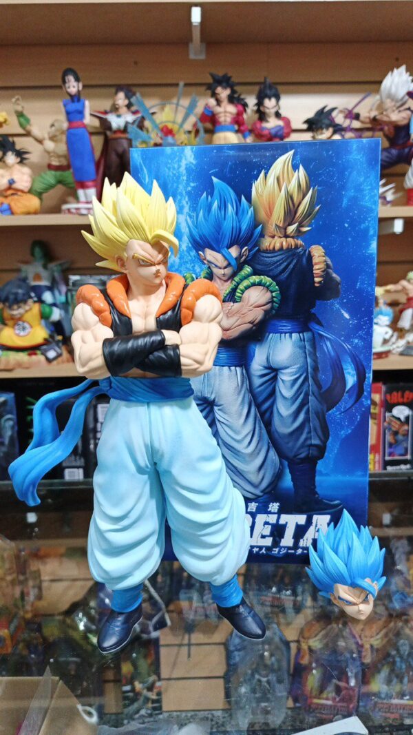 Vegito Cabeza intercambiable 240
fusión Goku y vegeta
Dragón Ball Z
Tamaño:31cm