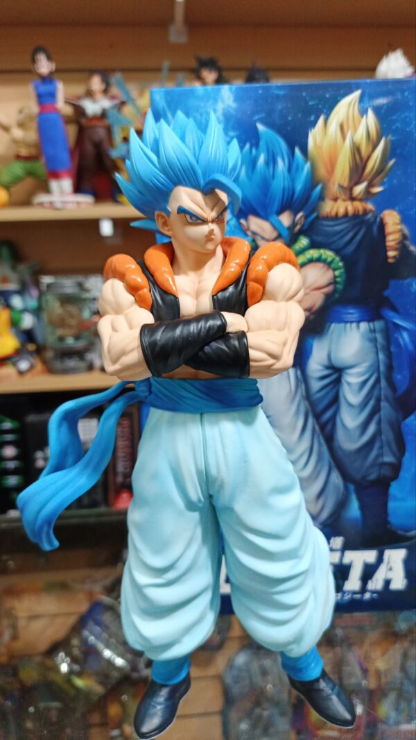 Vegito Cabeza intercambiable 240
fusión Goku y vegeta
Dragón Ball Z
Tamaño:31cm
