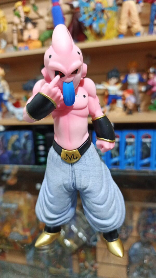 Majin Boo 120
Dragón Ball Z 
Tamaño:20cm