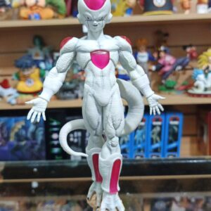 Freezer 
Dragón Ball 
Tamaño:26cm