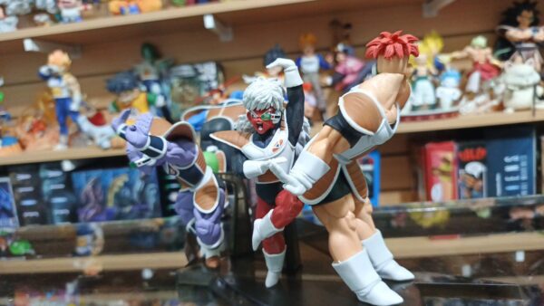 Las Fuerzas Especiales Giniu
Dragón Ball Z
Tamaño:16cm aproximadamente