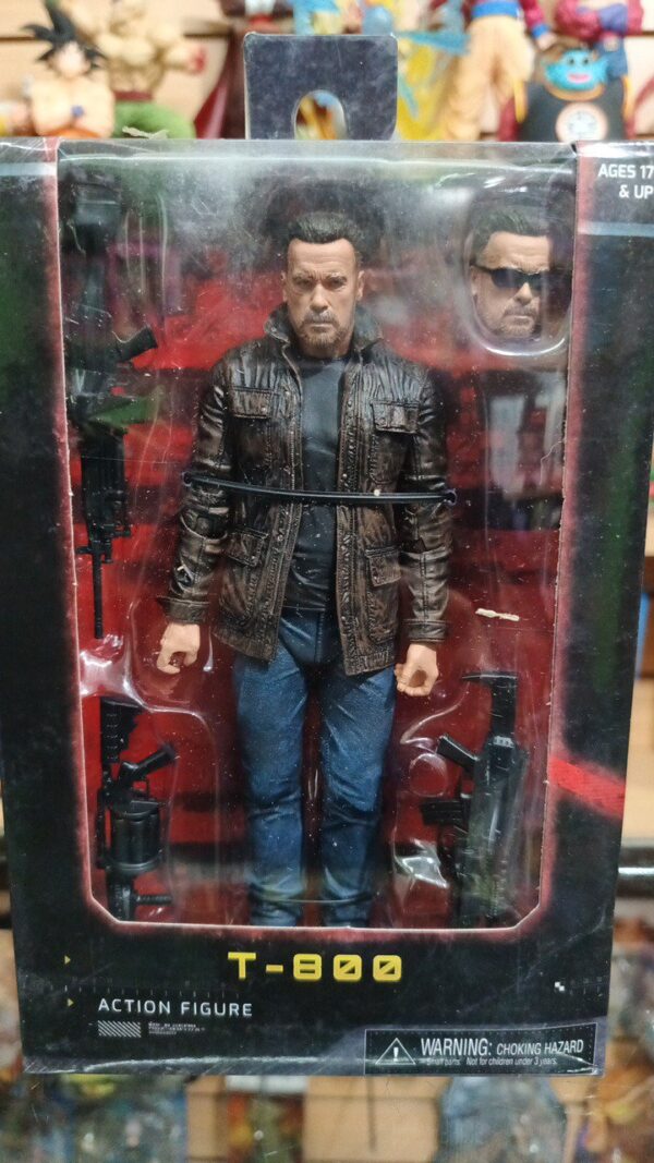 T-800 armas, y cara intercambiable
Termineitor
Tamaño:18cm