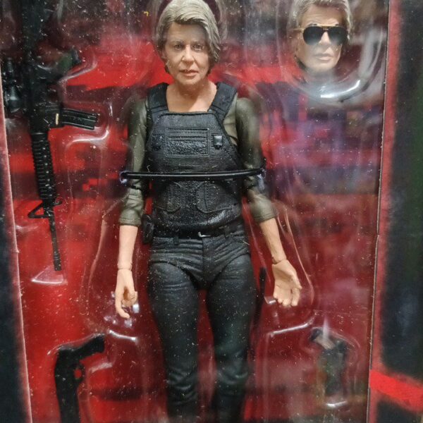 Sarah Connor
Terminator
Tamaño18cm