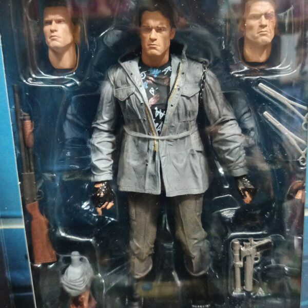 Terminator 
Terminator
Tamaño:19cm