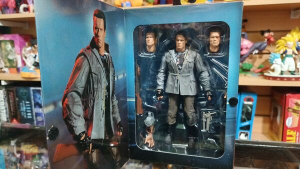 Terminator 
Terminator
Tamaño:19cm