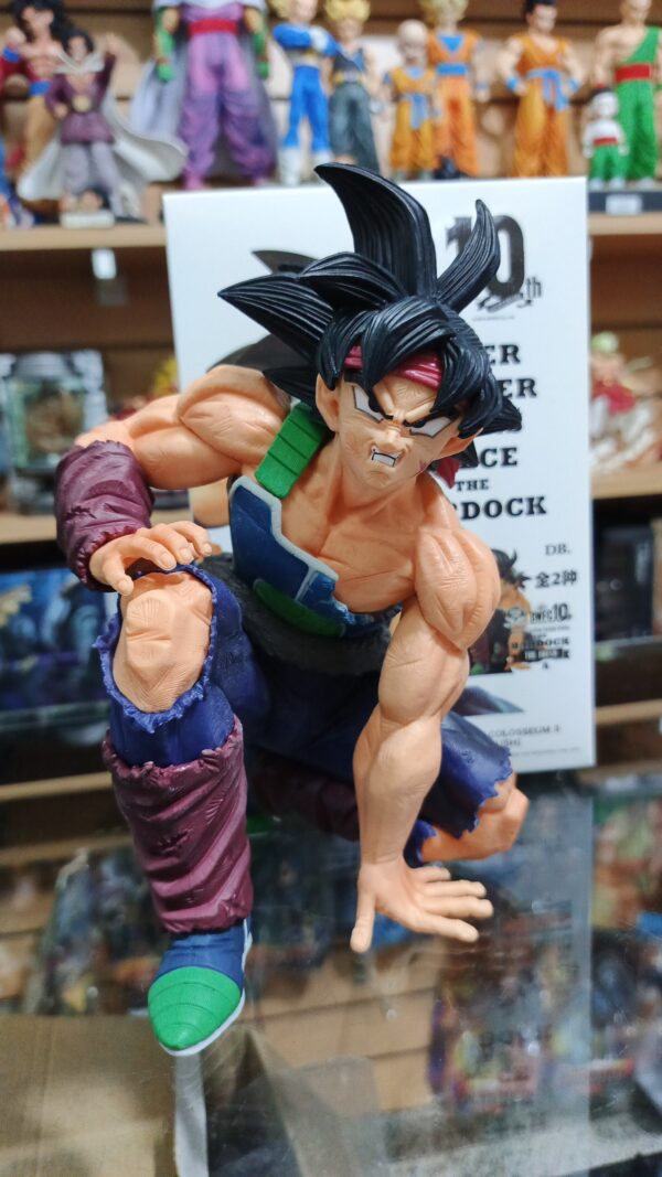 Bardock 217
Tamaño:19cm
Dragón Ball Super creo