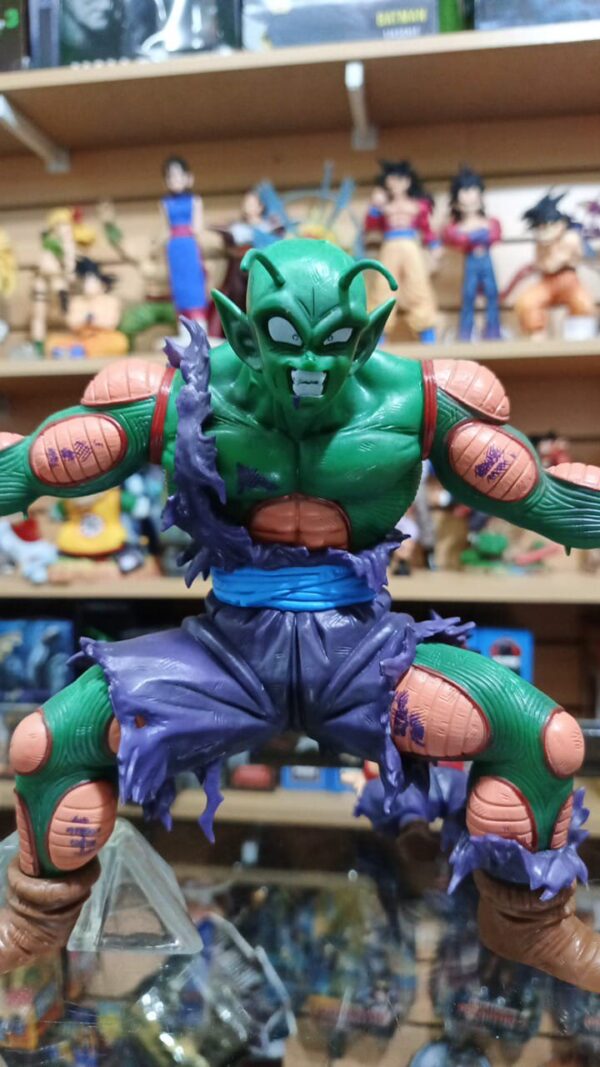 Picolo sacrificio 260
Dragón Ball Z
Tamaño: 20cm Picolo Gohan 9 cm