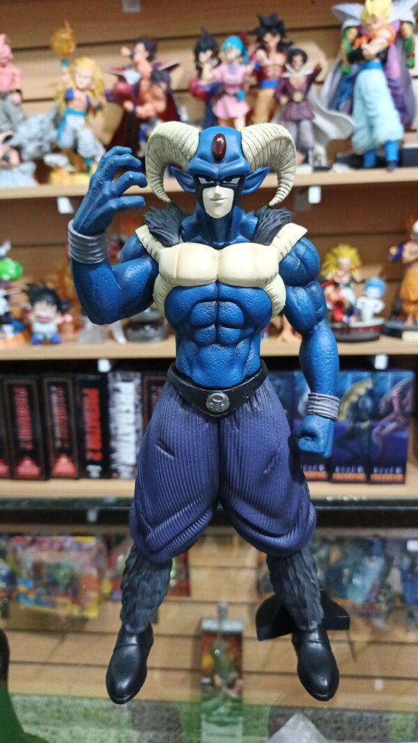 Moro 200
Dragón Ball 
Tamaño:28cm