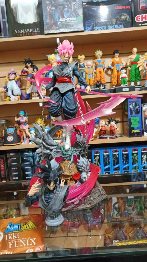 Goku Black 760
Dragón Ball Super 
Tamaño:47cm