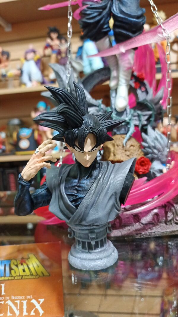 Goku Black 760
Dragón Ball Super 
Tamaño:47cm