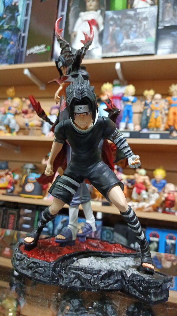 Itachi y Sasuke 496
Tamaño:32cm Itachi 19cm Sasuke