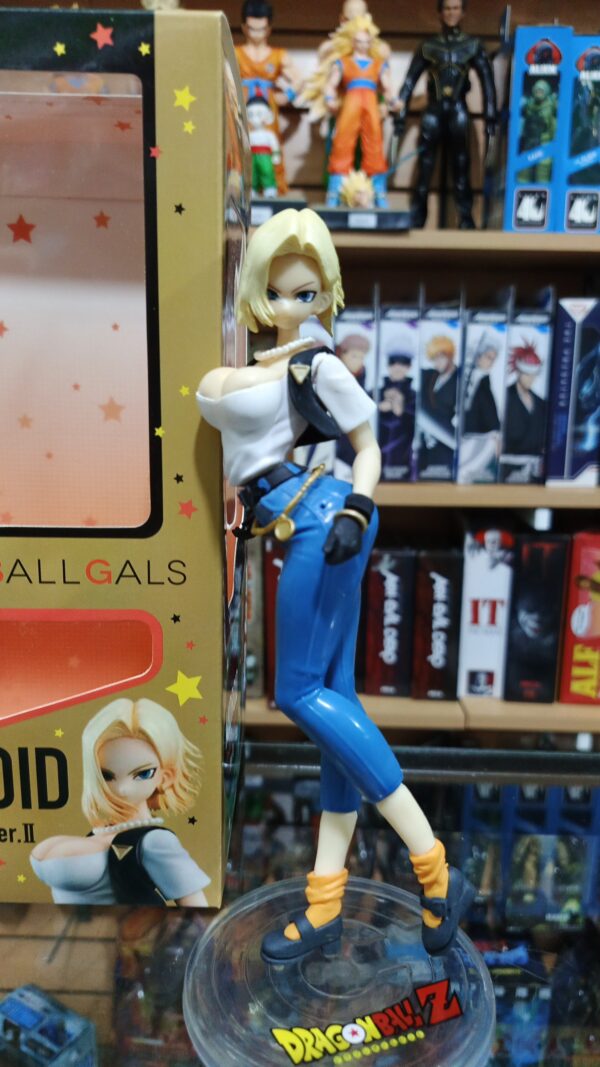 Androide 18
Dragón Ball Z 
Tamaño:22cm