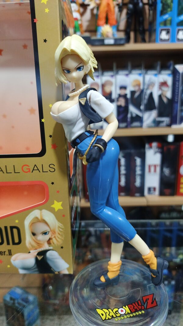 Androide 18
Dragón Ball Z 
Tamaño:22cm