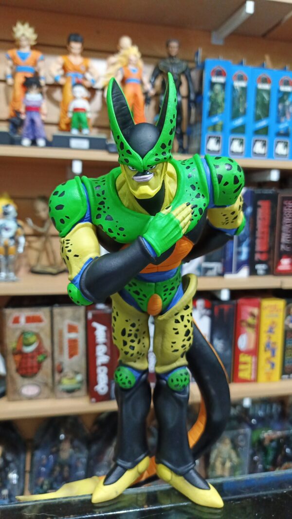 Cell imperfecto 
Dragón Ball Z 297
Tamaño:29cm