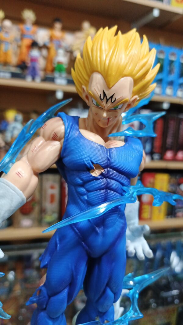 vegeta super Power 140
Dragon Ball Z
tamaño:26cm