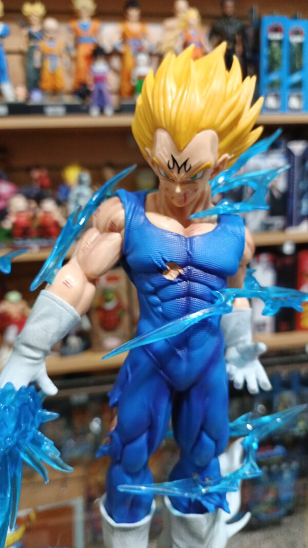 vegeta super Power 140
Dragon Ball Z
tamaño:26cm