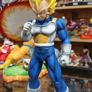 vegeta 
Dragón Ball Z 
tamaño:30cm