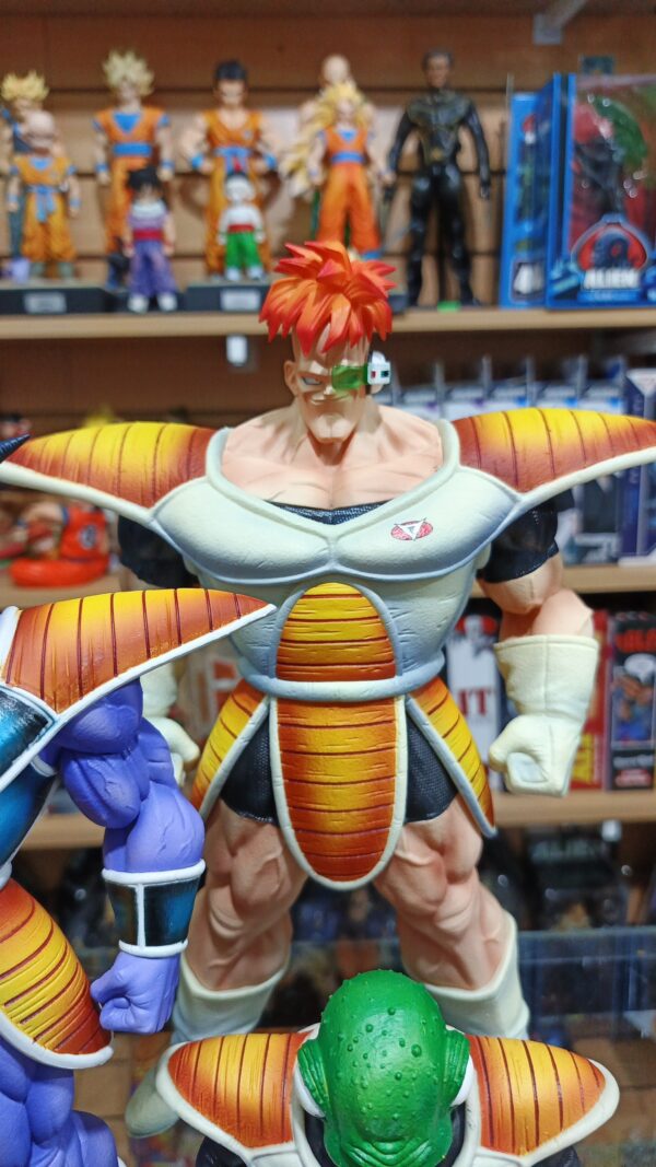 Fuerzas especiales Ginyu
Dragón Ball Z
Tamaño:Guldo 12cm
Capitán Ginyu 25cm
Rikum:31cm
Jheese:22cm
Butta:34cm
104d
