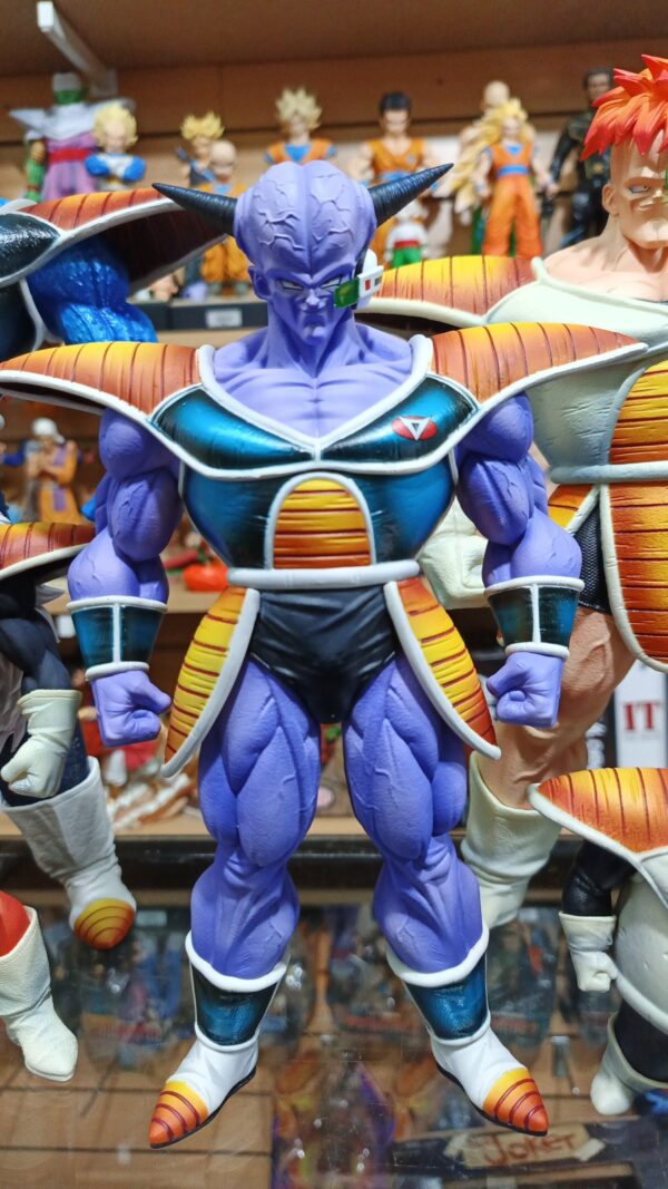 Fuerzas especiales Ginyu
Dragón Ball Z
Tamaño:Guldo 12cm
Capitán Ginyu 25cm
Rikum:31cm
Jheese:22cm
Butta:34cm
104d